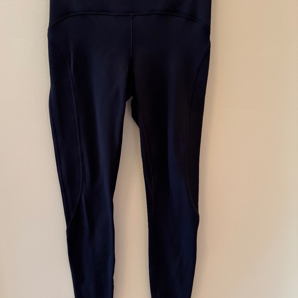 Black High-Performance Lululemon Leggings Size 4
